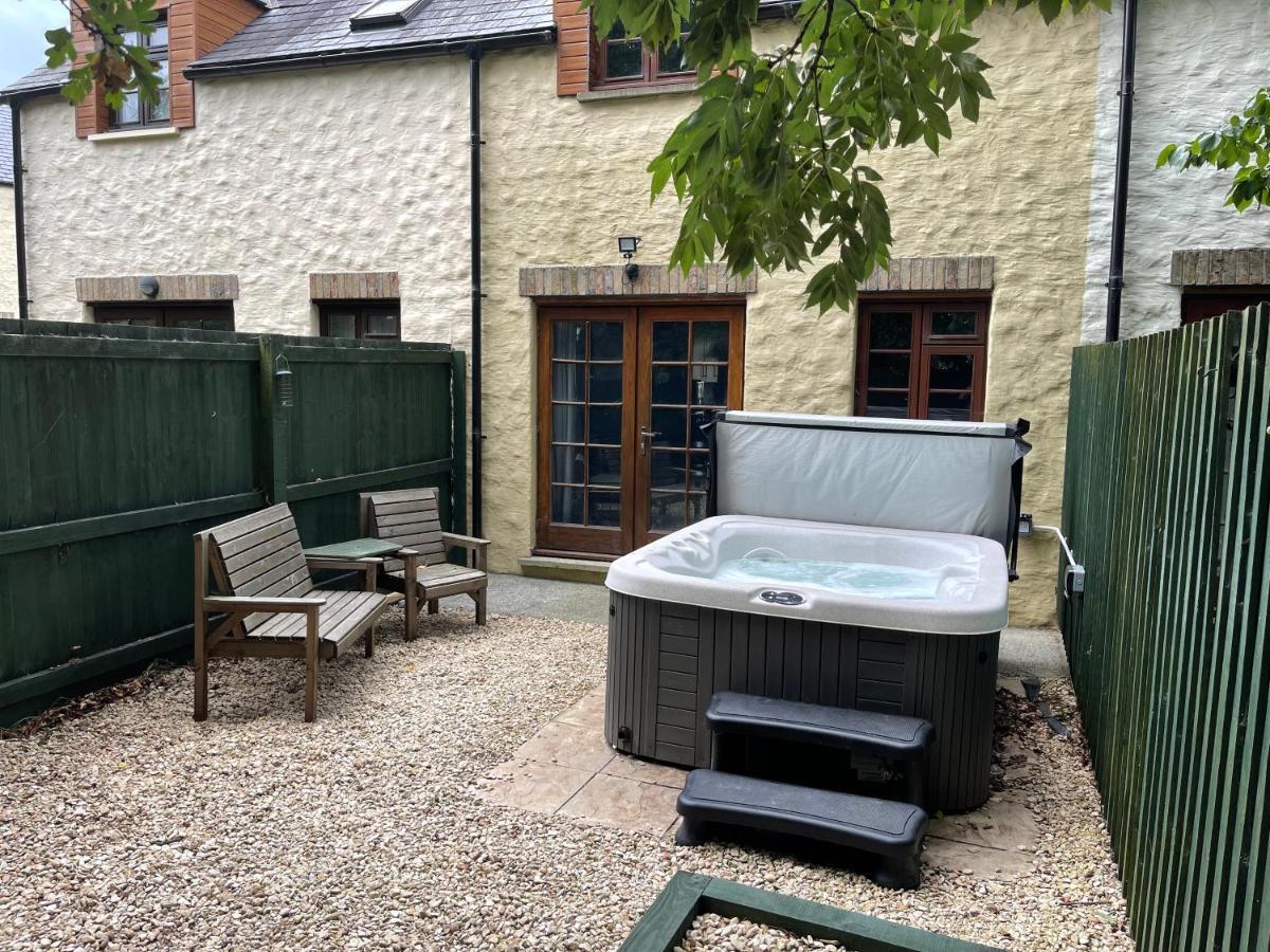 Cottage With Hot Tub In Pembrokeshire Haverfordwest Dış mekan fotoğraf